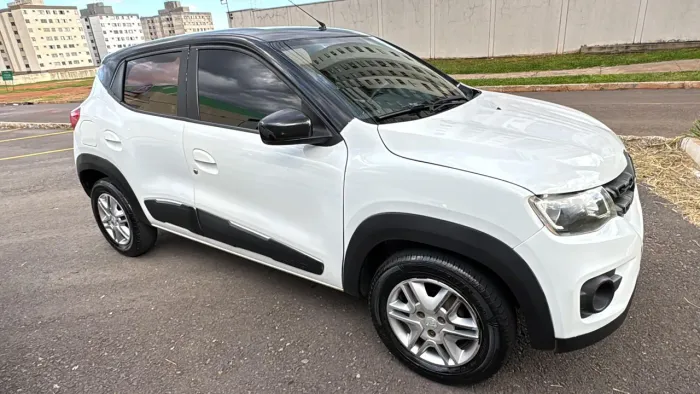 Renault Kwid Intense 1.0 Flex 12V 5P Mec. 2018