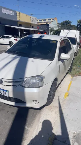 Toyota Etios XS Sedan 1.5 Flex 16V 4P Mec. 2016