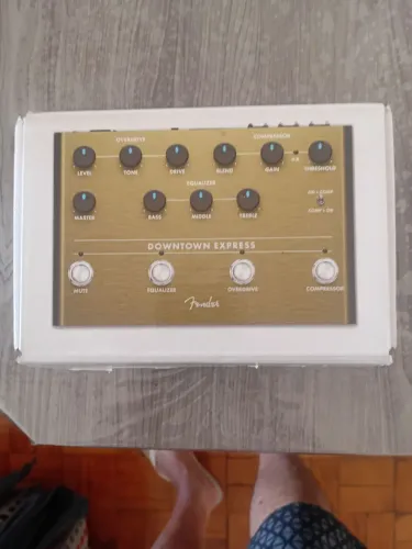 Pedal para baixo Fender