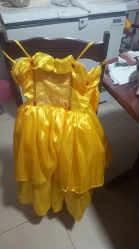Fantasia infantil inspirada na Bela e a Fera