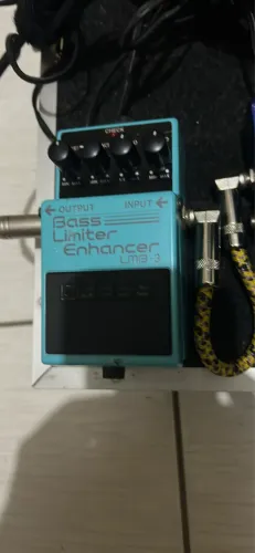 Pedal Boss bass limiter 