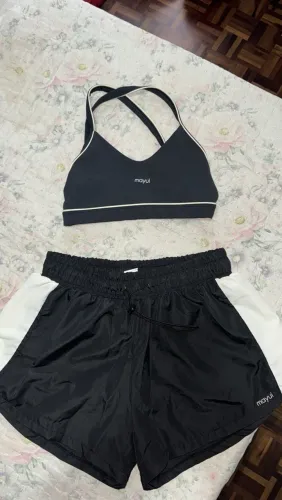Roupa de academia