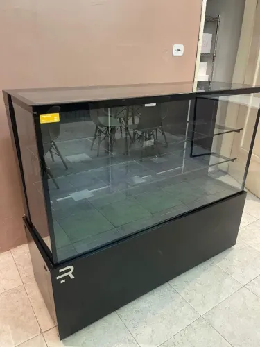 Vitrine seca/neutra Refrimate 1,45 m - Estado de Nova