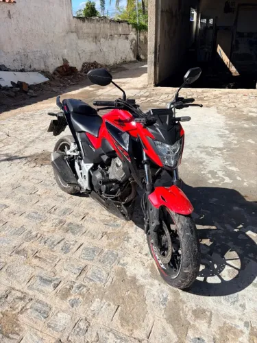 HONDA TWISTER CB300F - CBS - VERMELHA - 2023 (300cc)