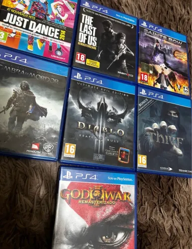 PlayStation 4 Completo + Camera + 2 Controles + 7 Jogos
