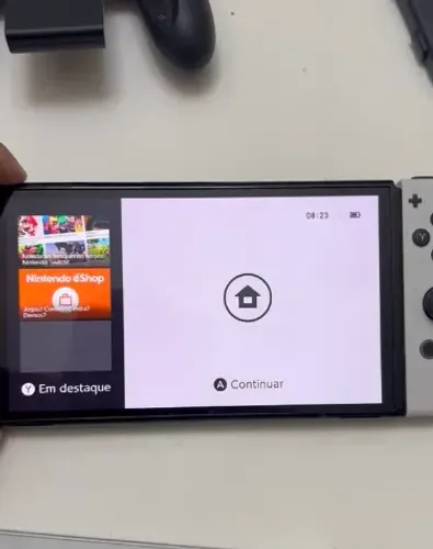 Nintendo Switch OLED 64 GB - Bloqueado - Pouquíssimo uso