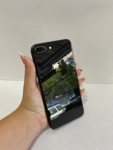 IPHONE 8 PLUS 64 GB