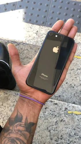 IPHONE 8 256GB
