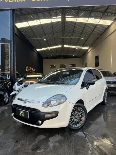 Fiat Punto Sporting Dualogic 1.8 Flex 16V 5P 2014