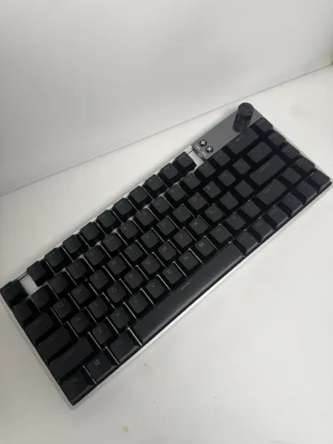 Teclado Pulsar es70