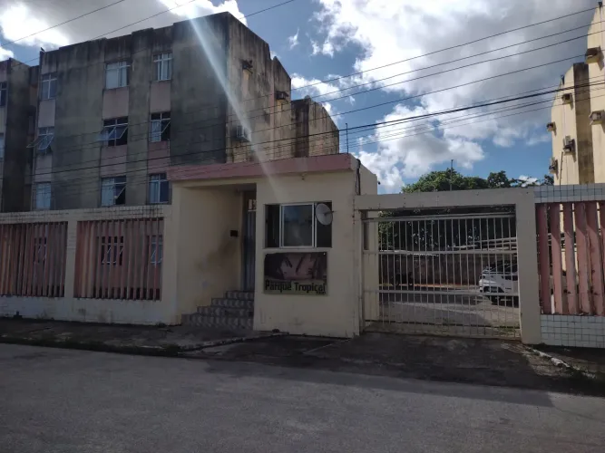 Apartamento à venda no PARQUE TROPICAL, BARRO DURO, Maceió, AL