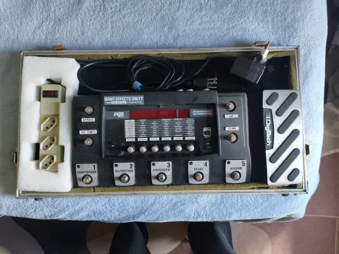 Pedaleira Digitech RP500
