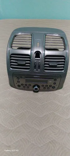 Vende se um rádio