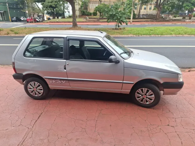 Fiat Uno Mille 1.0 Fire/ F.flex/ Economy 2P 2013