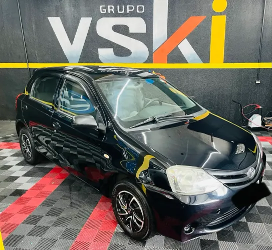 Toyota Etios XS 1.3 Flex 16V 5P Mec. 2013