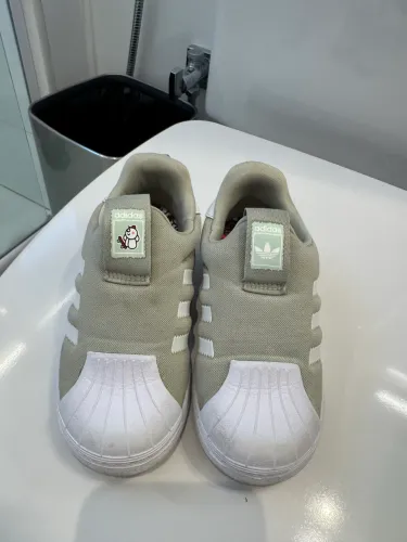 Tênis Adidas Verde Claro Tamanho 25