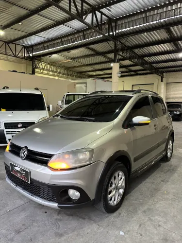 Volkswagen Crossfox 1.6 MI Total Flex 8V 5P 2014