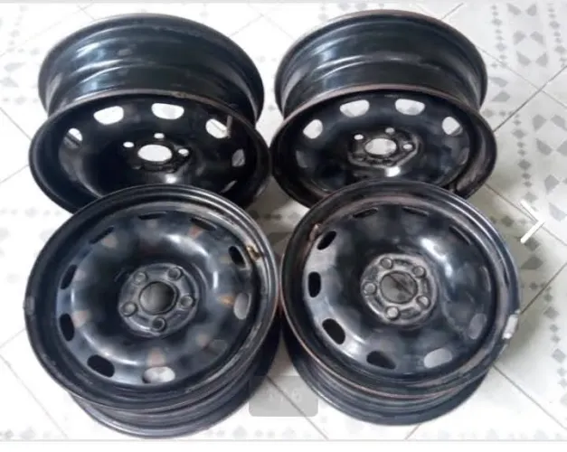 1 JOGO DE AROS 15, 5 FUROS (5×100) CABE : VW, FOX, BORA, GOLF, JETTA, VIRTUS R$ 200 (CADA)