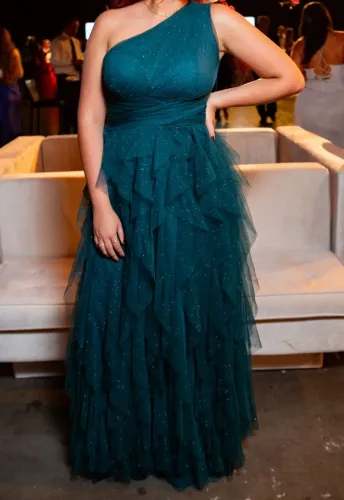 Vestido de festa, usado uma única vez (formatura)