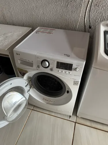 Máquina lava e seca