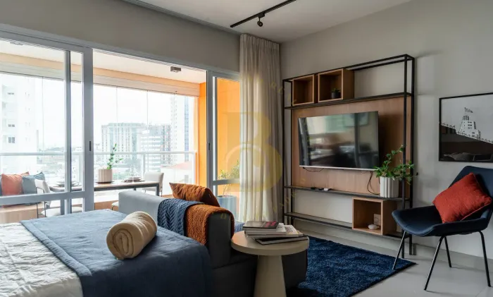 Studio mobiliado e moderno no Campo Belo com varanda e 1 vaga de garagem