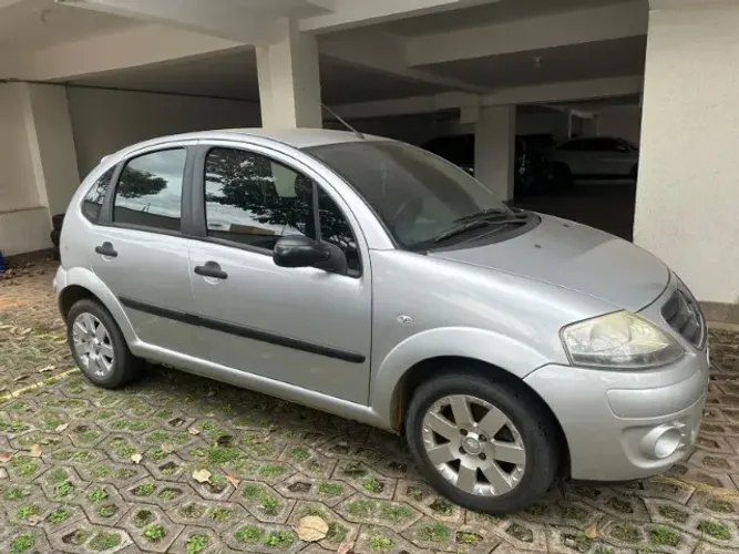 Citroen C3 GLX 1.4/ GLX Sonora 1.4 Flex 8V 5P 2011