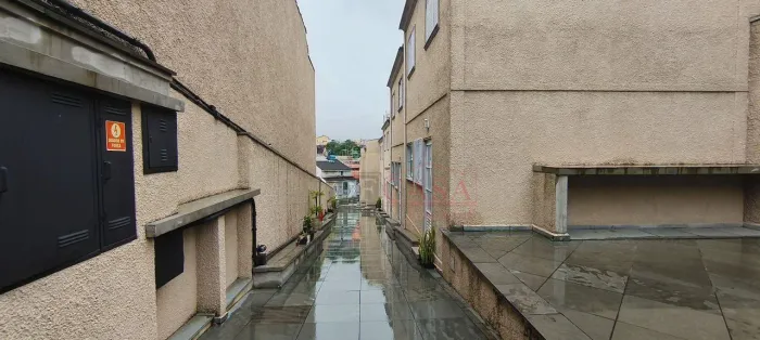 Sobrado em condomínio com 2 dormitórios para alugar, 55 m² por R$ 2.650/mês - Penha de Fra