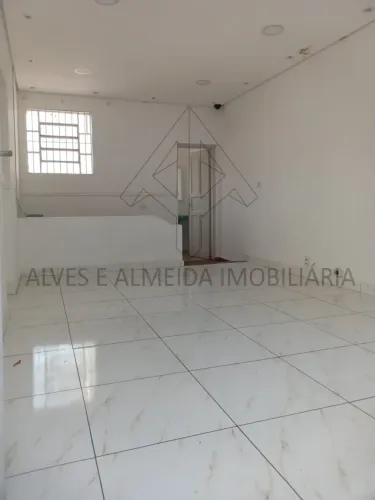 Aluga-se sala comercial em área bem movimentada na Cidade Dutra