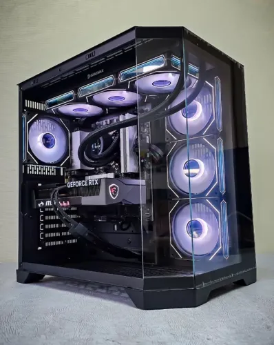 PC Gamer Ultra Next-Gen: Ryzen 9 7900X + RTX 5060 Ti 16GB | 32GB RAM