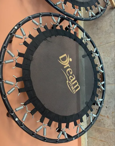 Vendo duas camas Jump novíssimas!!!