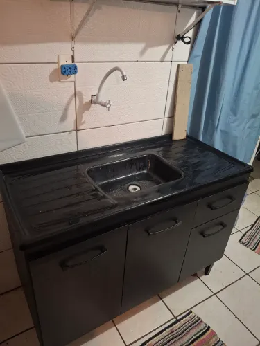 Vendo armário novo com pia