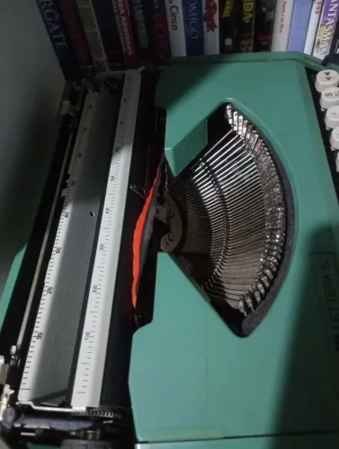 Olivetti Lettera 82. Datilografia