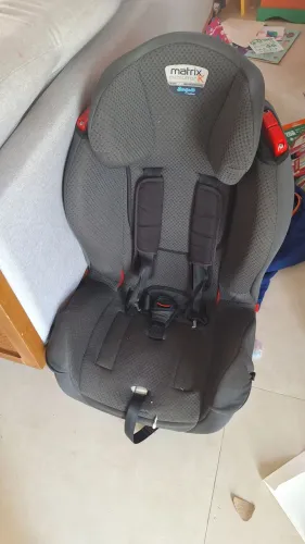 Excelente Cadeirinha para carro Burigotto Matrix Evolution K