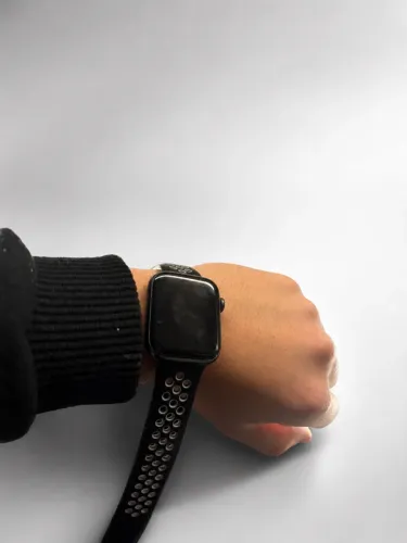 Apple Watch Série 5 44mm Alumínio - Estado de Novo - Completo! + Película MELHOR $ DO ?