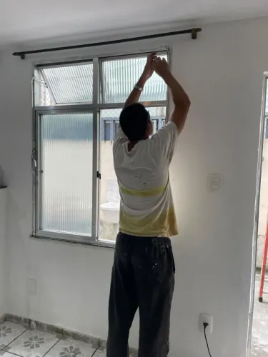 Casa composta por quarto sala cozinha e banheiro valor 1.0000 mil reais