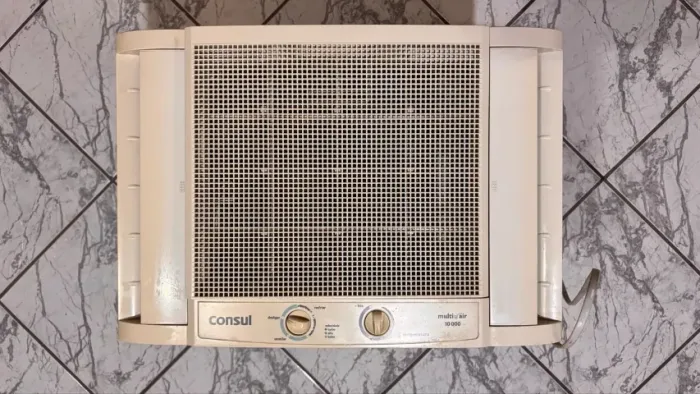 Vendo Ar Condicionado Cônsul 10.000 BTUs