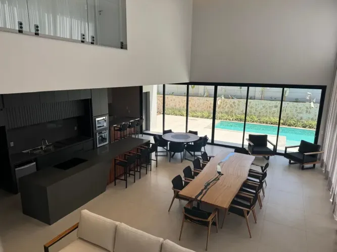 Alphaville Uberlândia 2 - Casa Mansão imponente Fino acabamento 4 suítes 4 Piscina 4 vagas