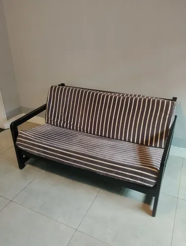 SOFA CAMA AMERICANO RADIANT EM MADEIRA MACIÇA