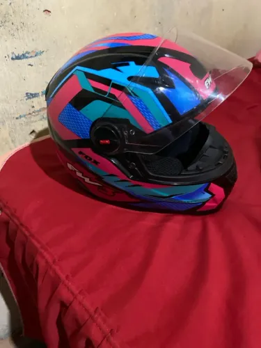 Fw3 capacete