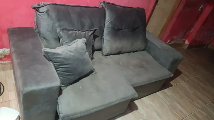Sofá semi novo, com 3 meses de uso