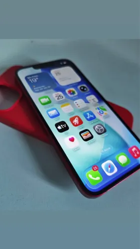 ? iPhone 13 128GB Product Red | Bateria 100% | Até 12x no Cartão
