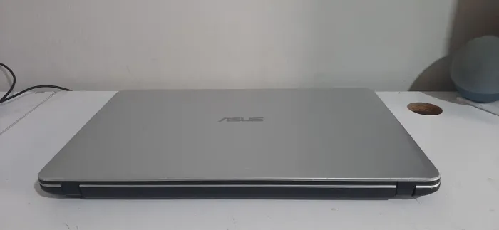 Notebook Asus(carcaça+tela)