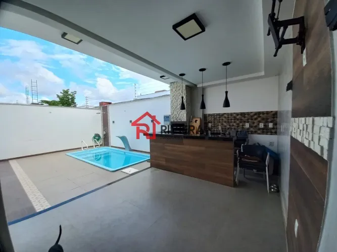 Casa de alto padrão em condomínio, 3 quartos, 2 suítes, 2 banheiros, lavabo, 2 vagas de ga