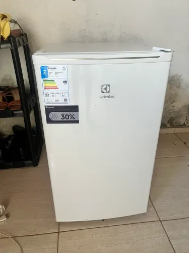Frigobar Electrolux