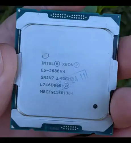 Xeon 2680v4 para x99