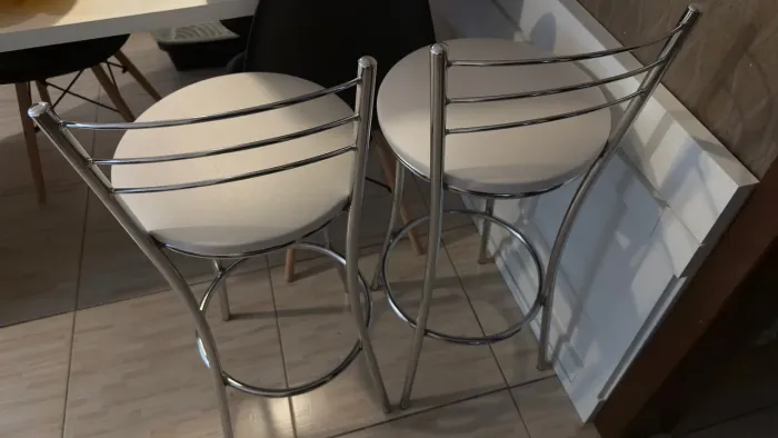 Par de Banquetas Cromadas