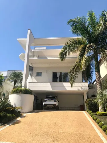 Casa a venda na Granja Viana Cond Beverly Hills