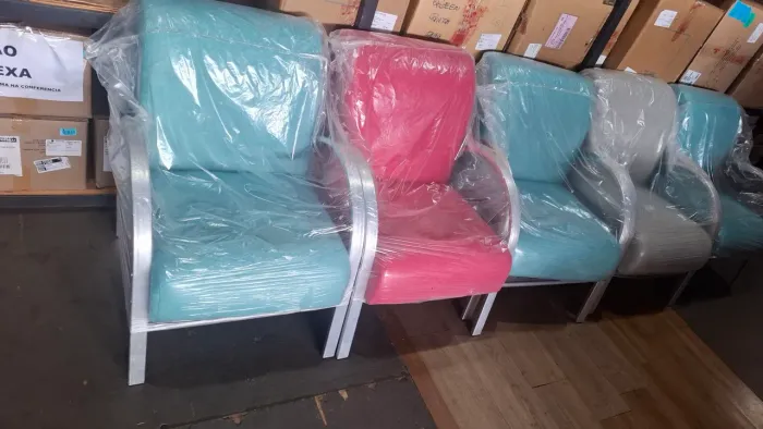 POLTRONA SUEDE VÁRIAS CORES