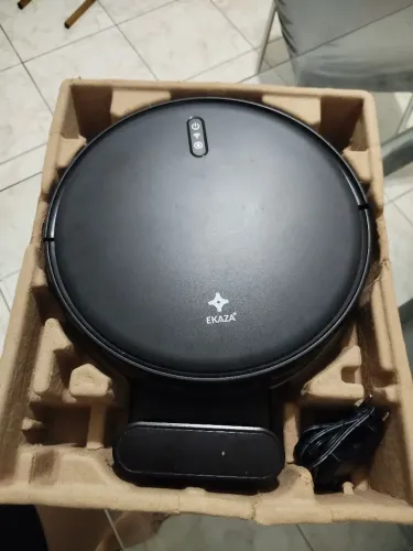 Robo Aspirador de Pó Inteligente Ekaza Preto