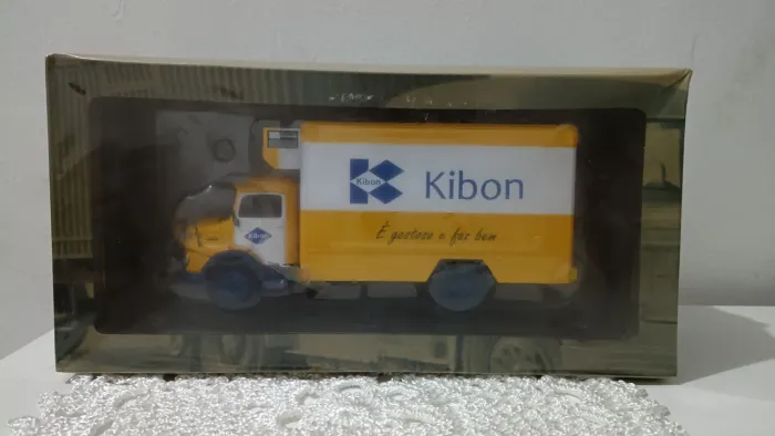 Miniatura de caminhão utilitário Kibom escala 1/43 de colecionador novo na caixa 